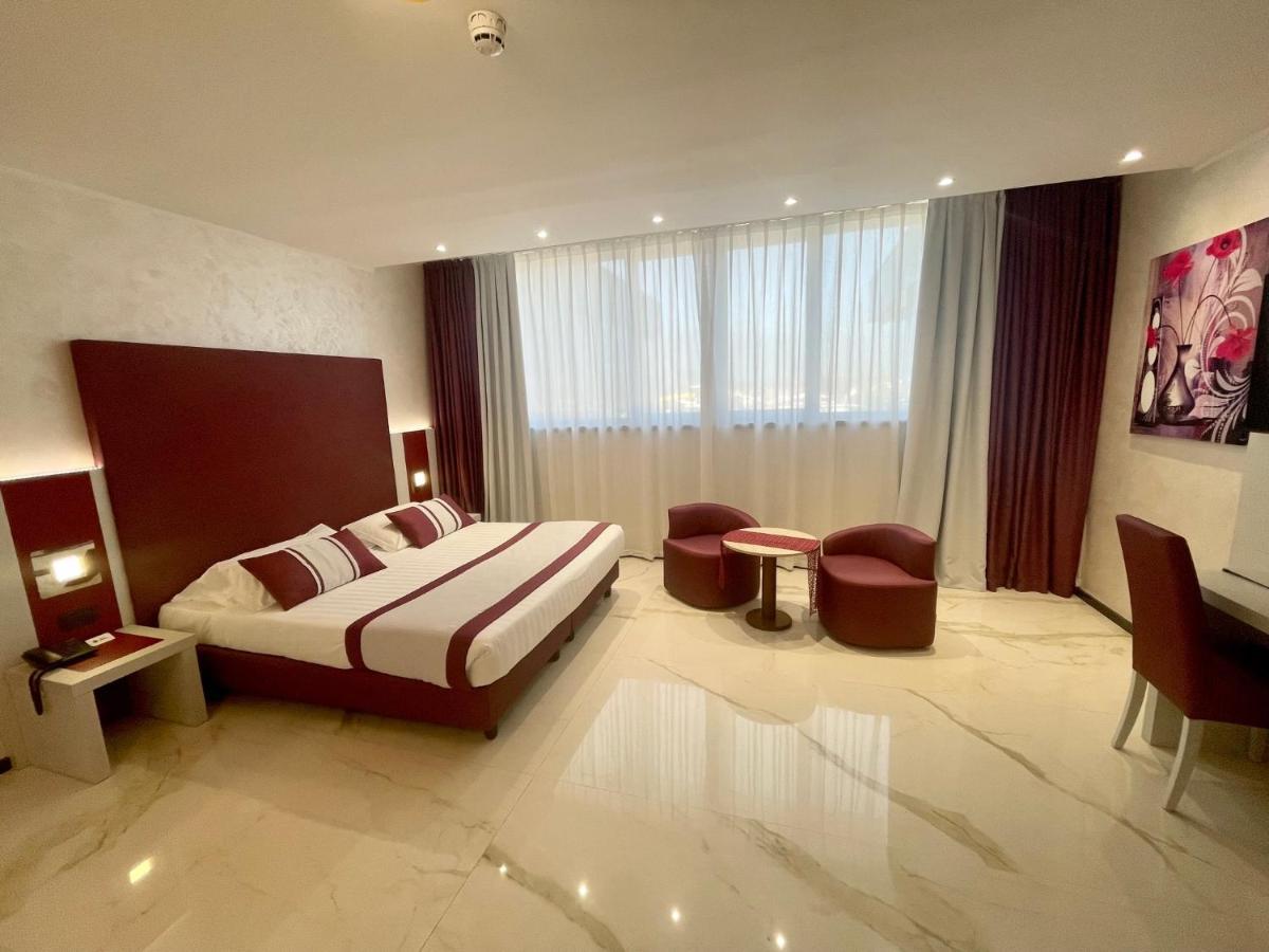 Best Western Hotel Rocca Cassino Esterno foto